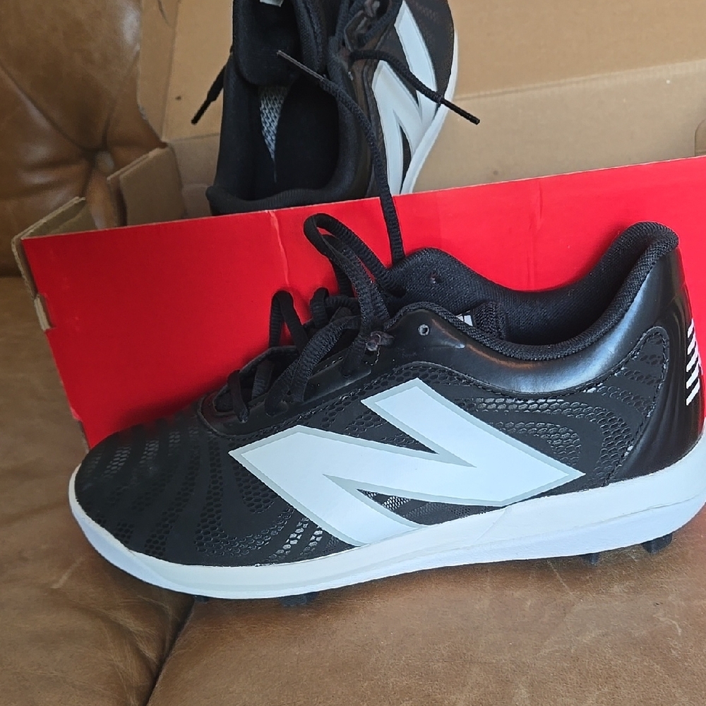 New Balance Black and White Athletic Shoes